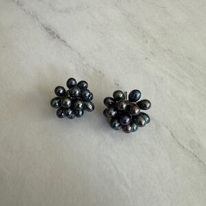 Sophisticated Black Pearl Cluster Earrings